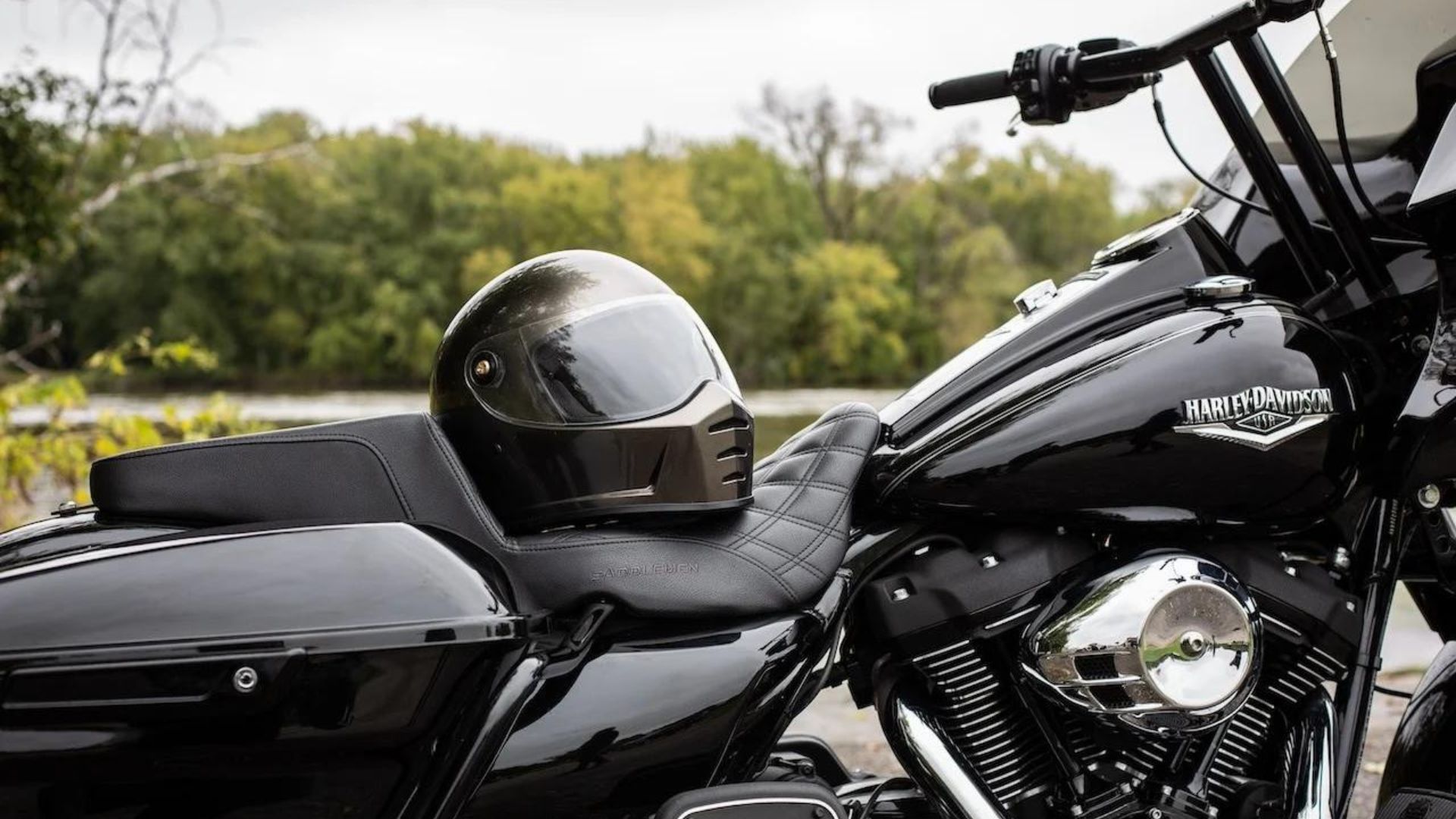 How to Customize Your Motorcycle with the Best Accessories