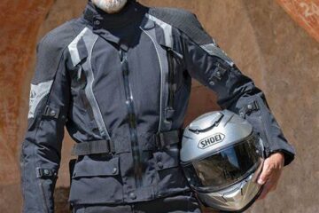 Textile vs. Leather: Which Motorcycle Apparel is Best?